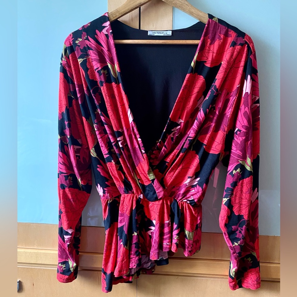 Zara Trafaluc floral asymmetrical blouse. Fun, flirty and sexy!